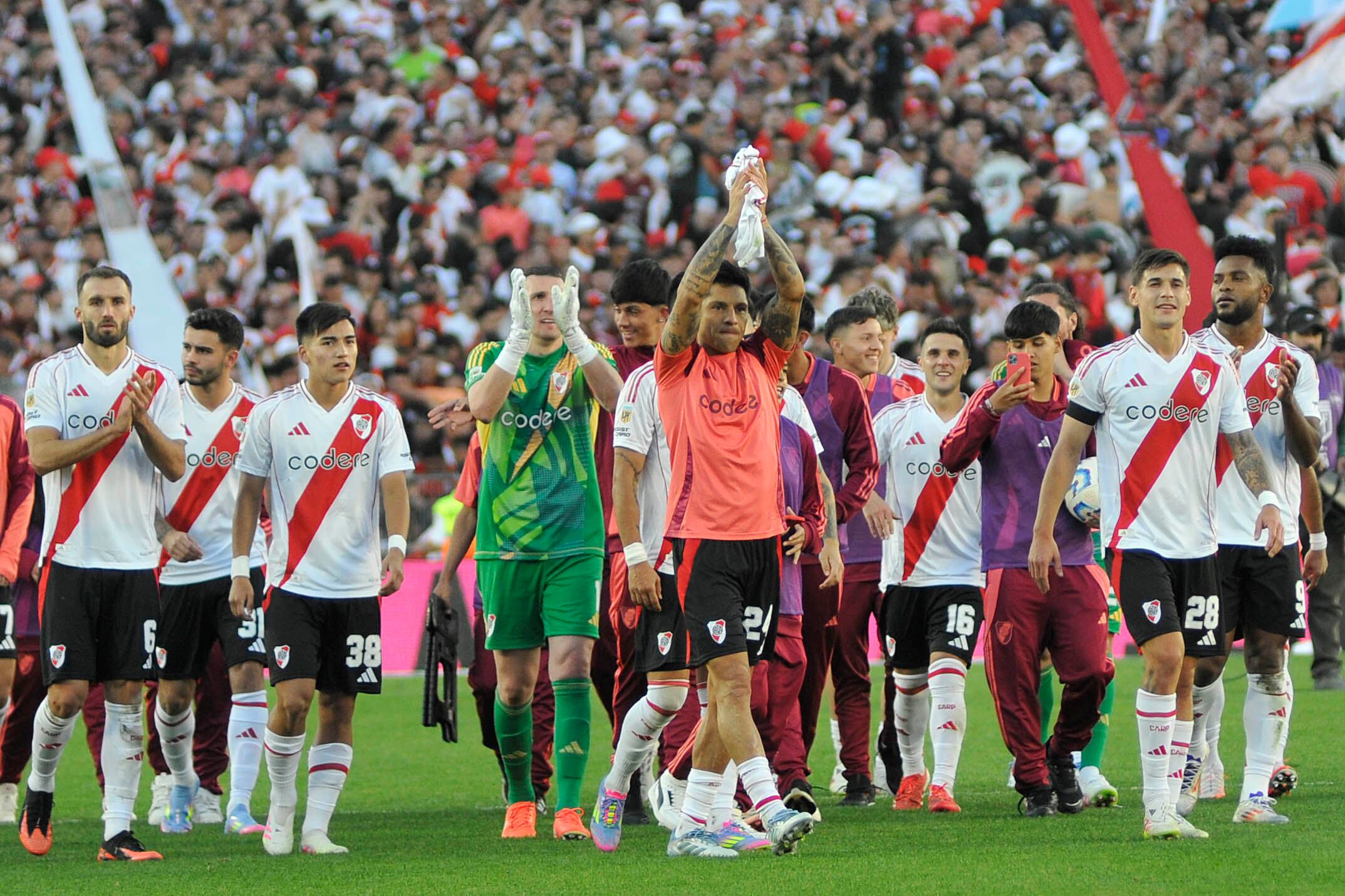 Los jugadores de River en el festejo del final