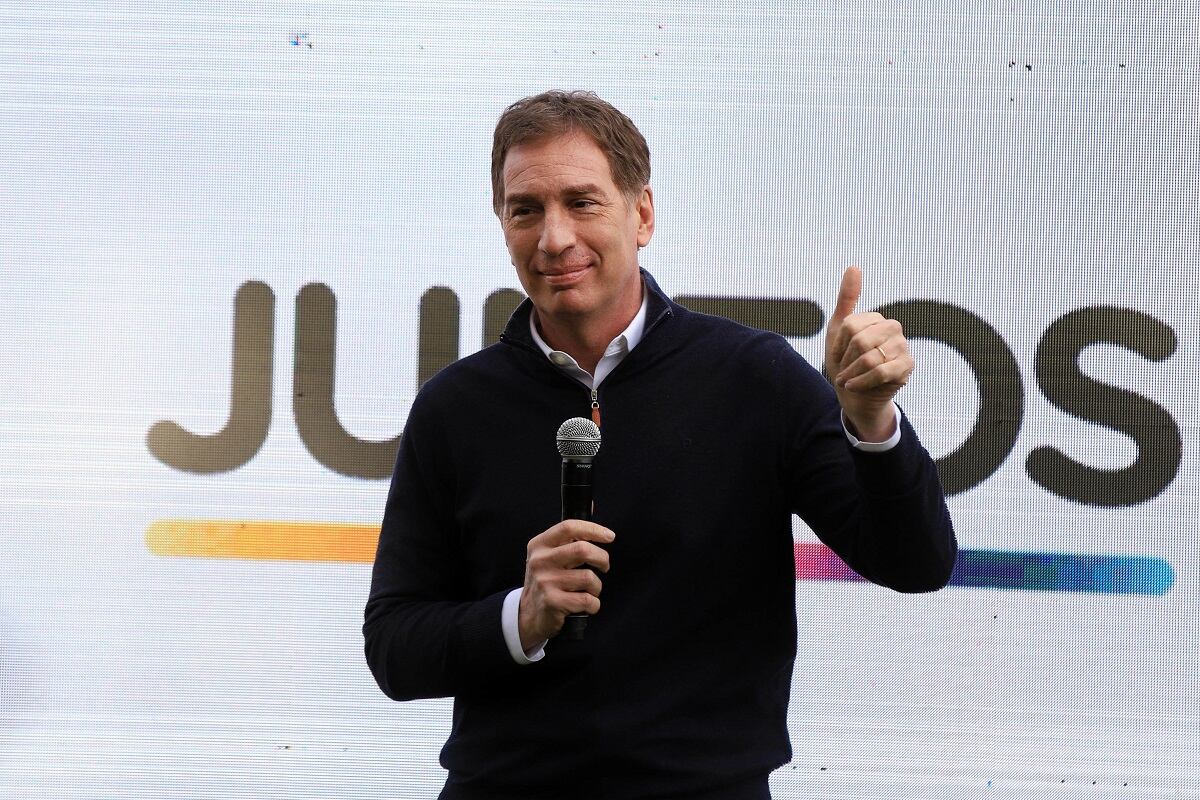 Diego Santilli presentó su lista.