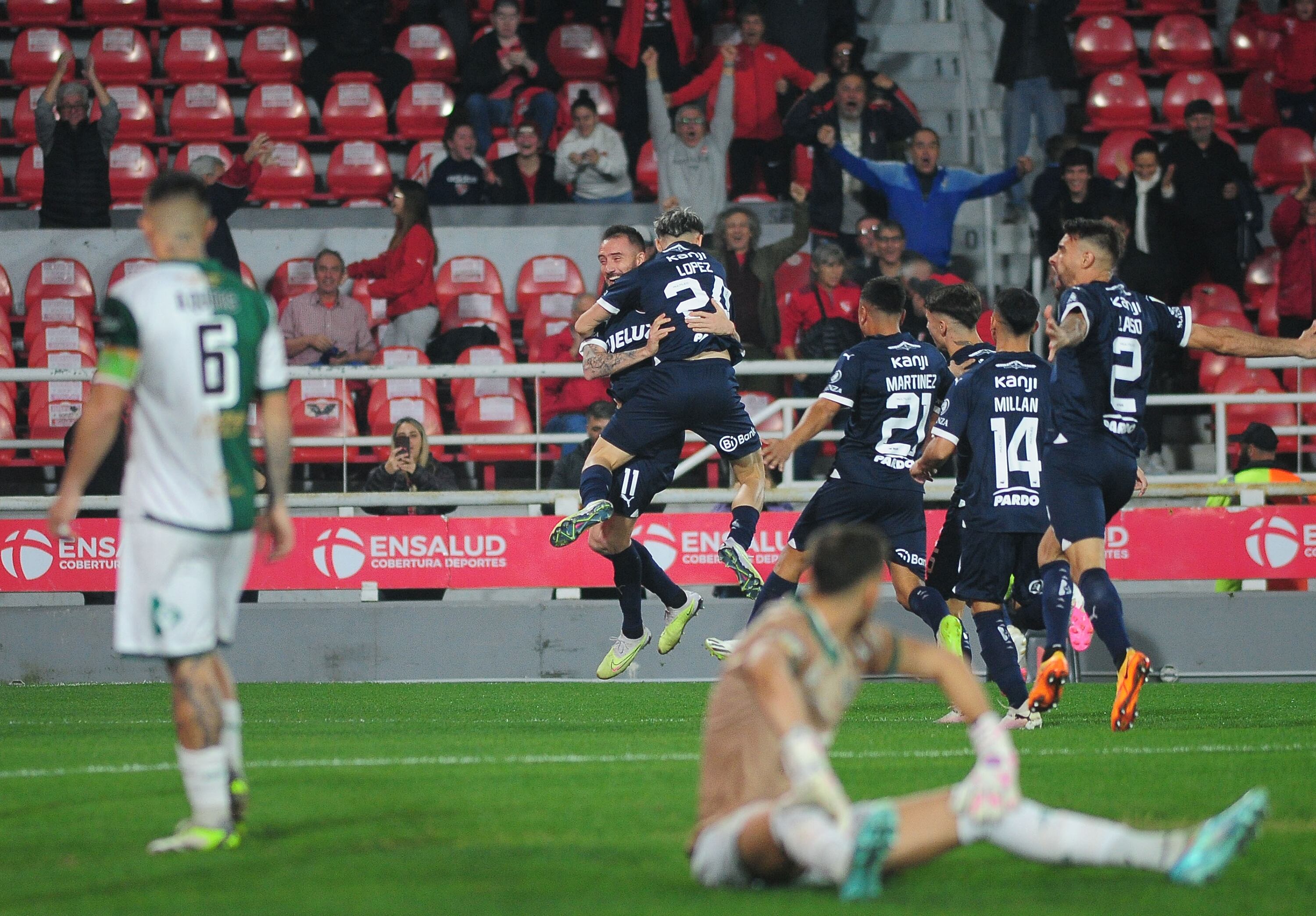 Los jugadores de Independiente de festejo