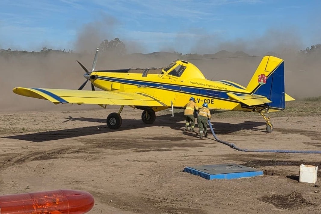Córdoba: un incendio activo en el Valle de Traslasierra quemó más de 1.000 hectáreas