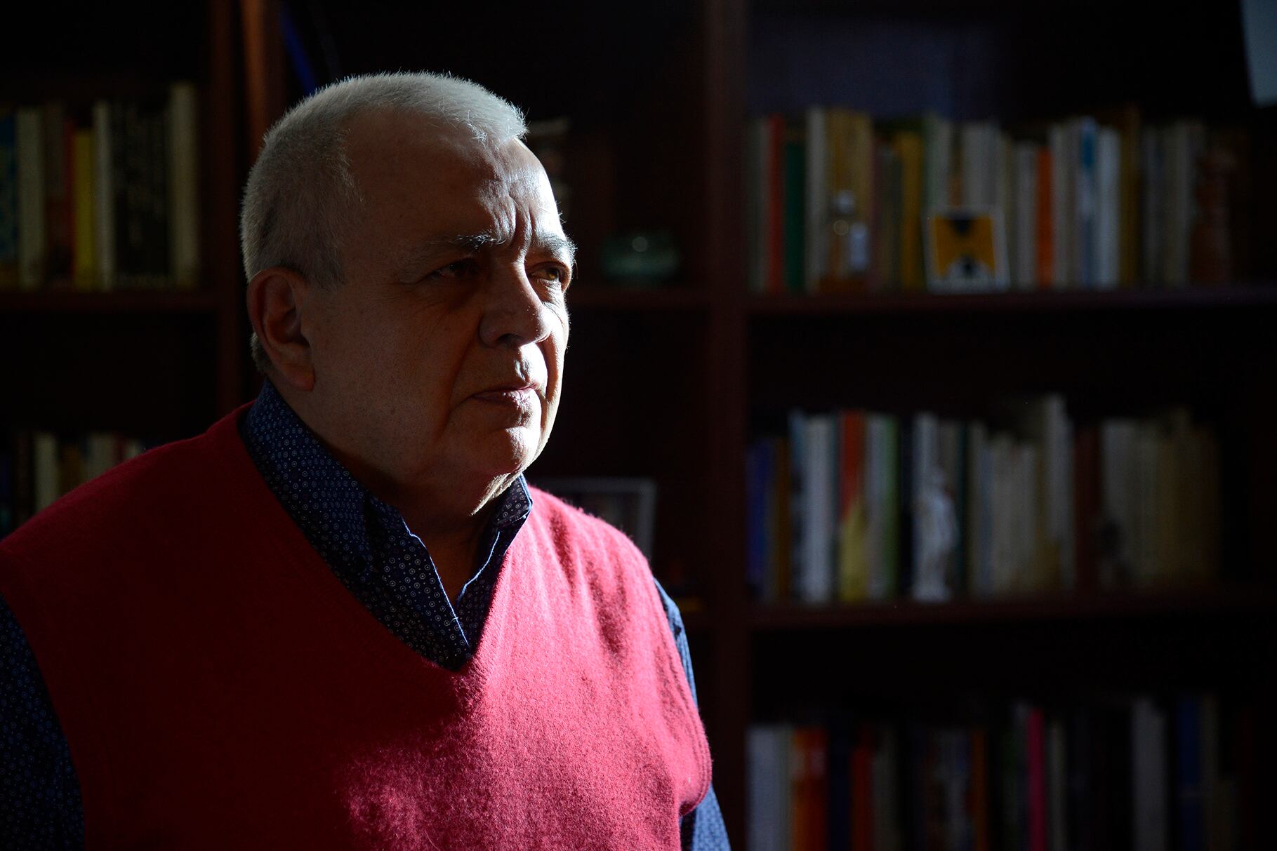 Retamoso es doctor en Humanidades y Artes con mención en Literatura por la UNR.