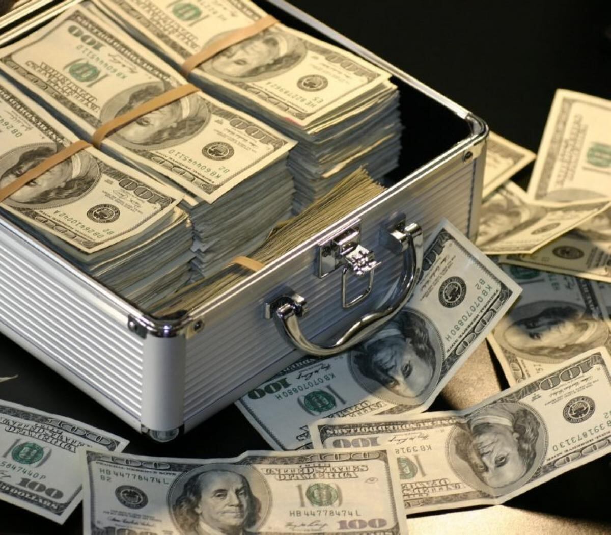 "El impuesto a las grandes fortunas crece como sentido común en América Latina", dijo Serrano.