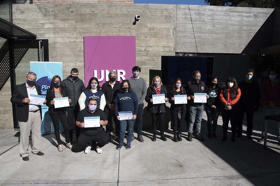 Agentes que participaron de las acciones solidarias.