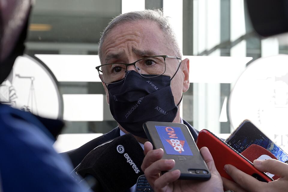 Sain: "Yo no hacía nada sin conversarlo con el gobernador Perotti".