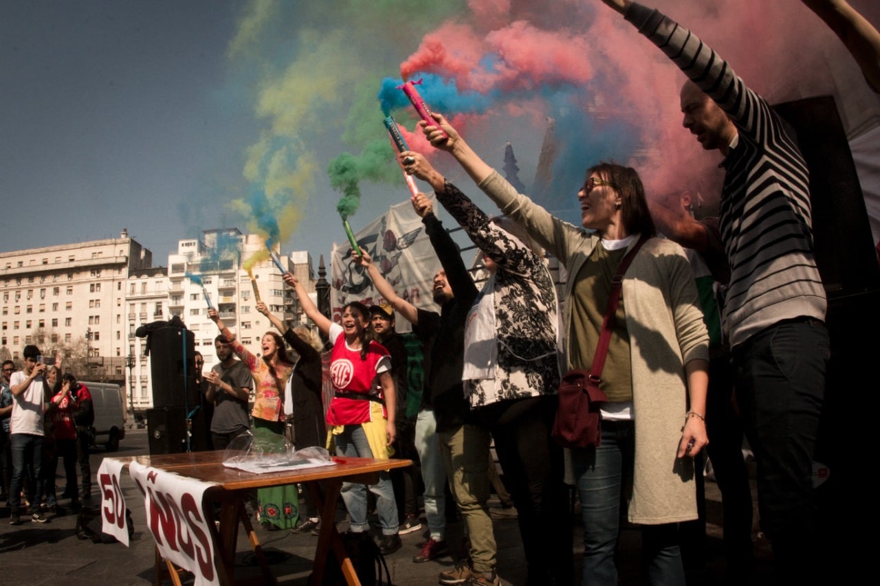 El del mediodía del jueves fue el segundo bengalazo de Unidxs por este tema.