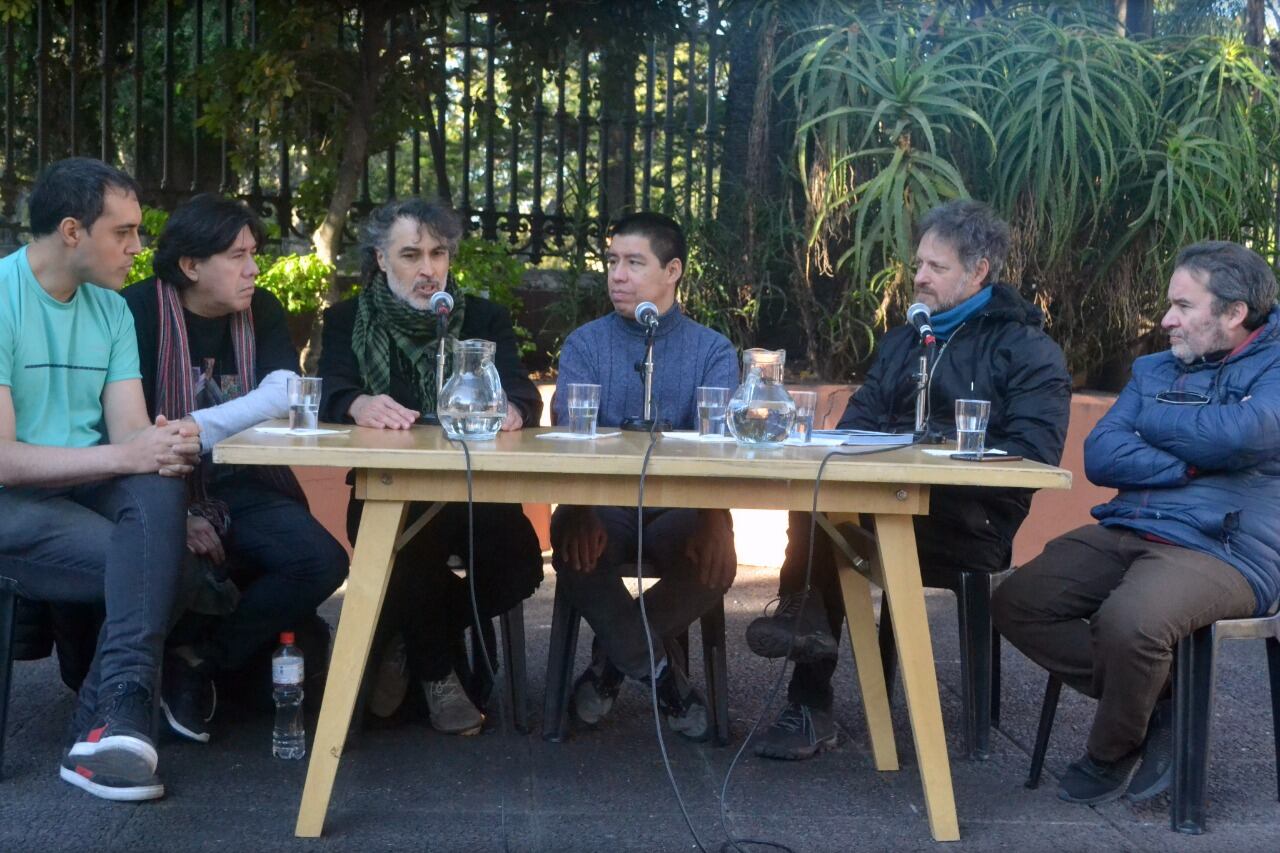 La presentación fue en el patio abierto del Museo.