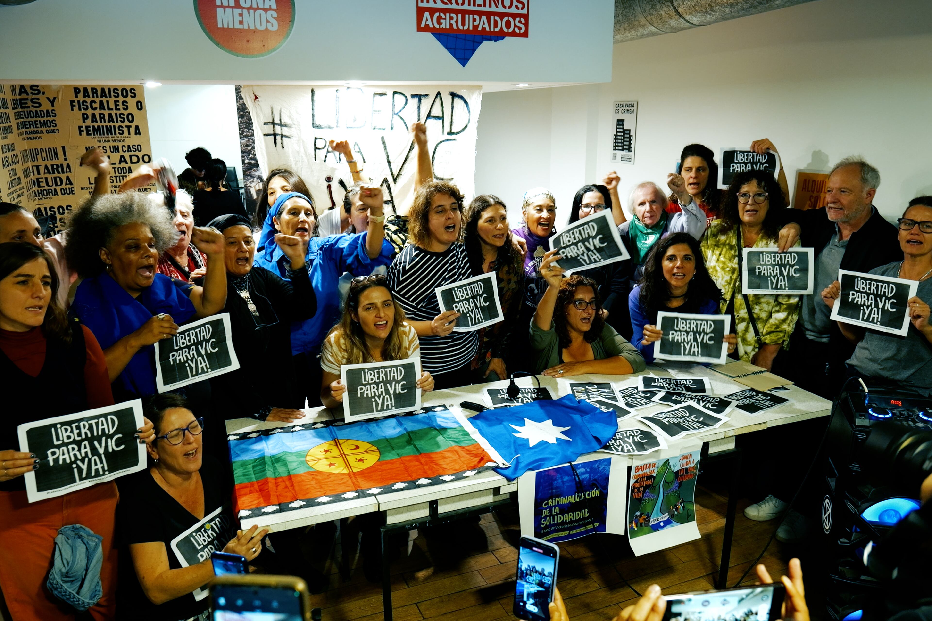 Conferencia de prensa para exigir la libertad de Victoria con referentas políticas y de derechos humanos.