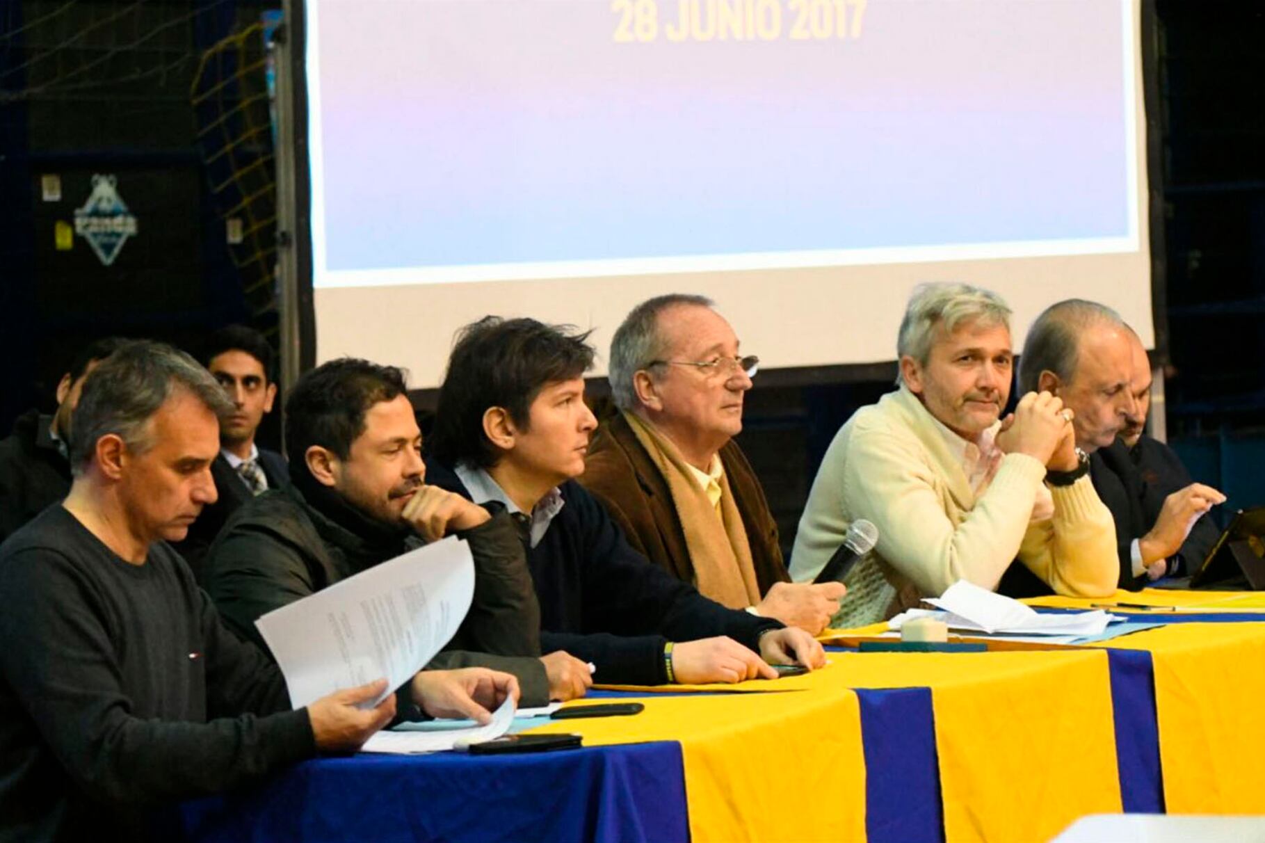La asamblea frente al estatuto que tendrá su prueba de fuego en los comicios de 2018.