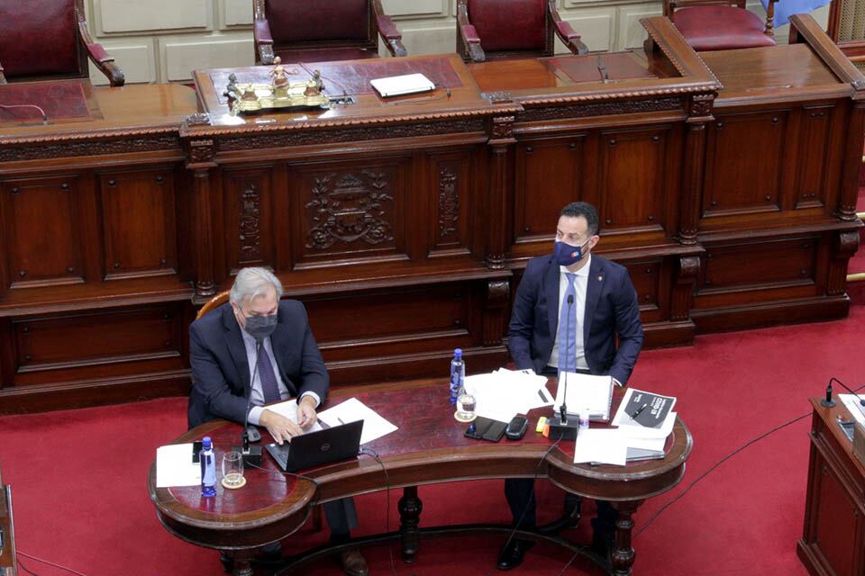 Sukerman respondió todas las preguntas de los legisladores.