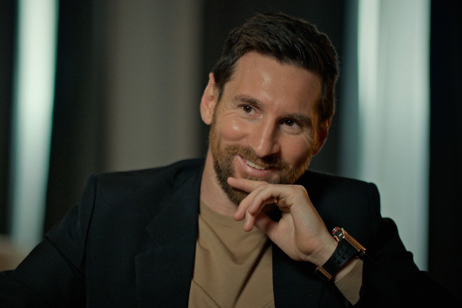 "Soy solo un chico de Rosario al que le gusta jugar al fútbol”, dice Messi.