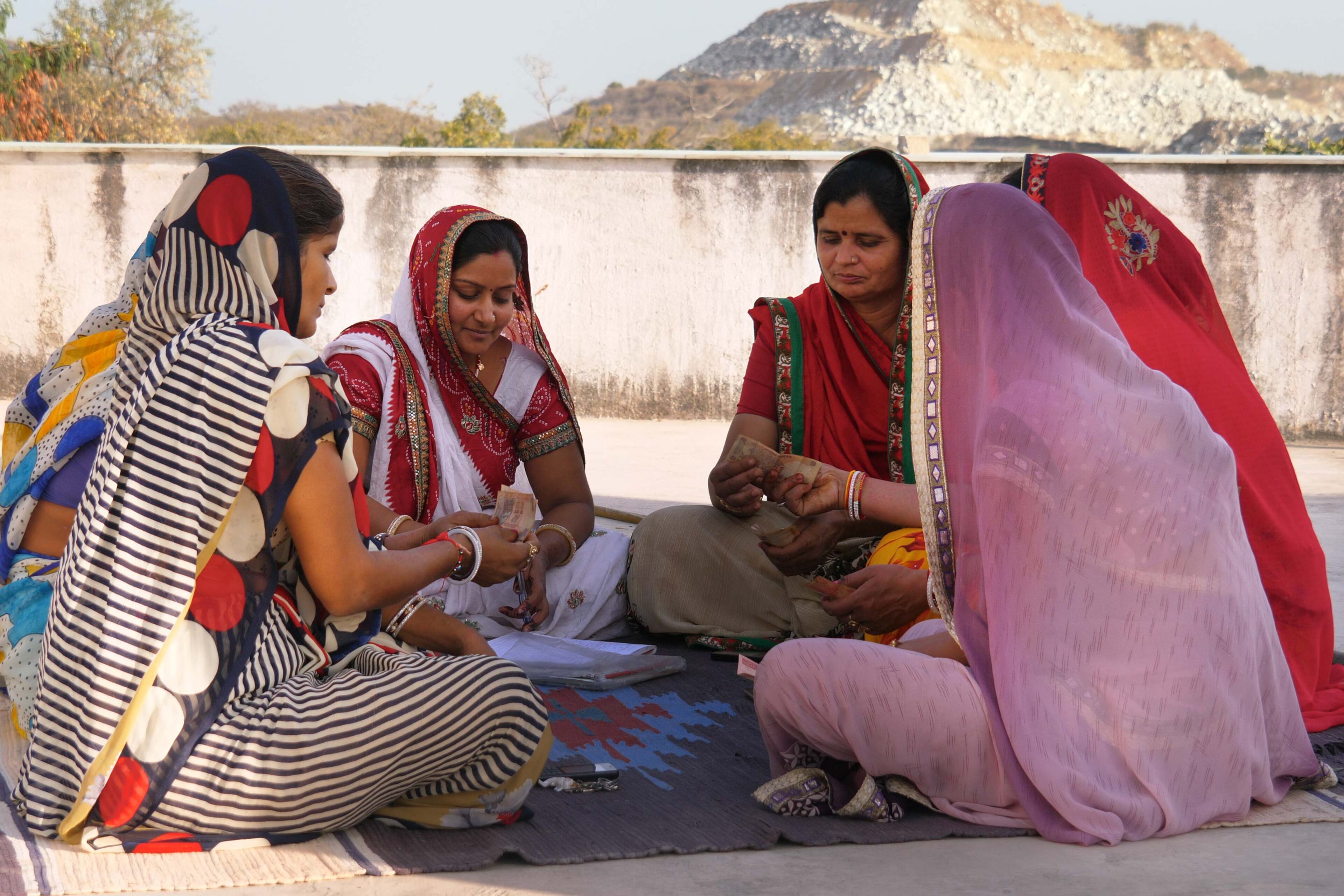 "Hermanas de los árboles" es un documental que sabe muy bien qué quiere contar y la manera de hacerlo.