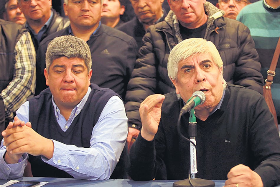 Moyano resiste el pago de la multa: hoy embargaron al sindicato.