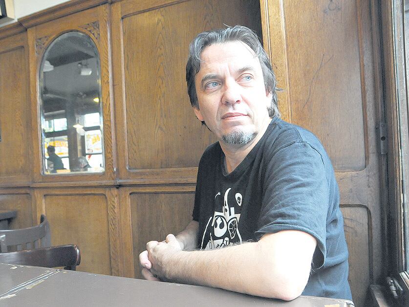 “Me hice peronista el día en que Cámpora ganó las elecciones”, confiesa Cárdenas.