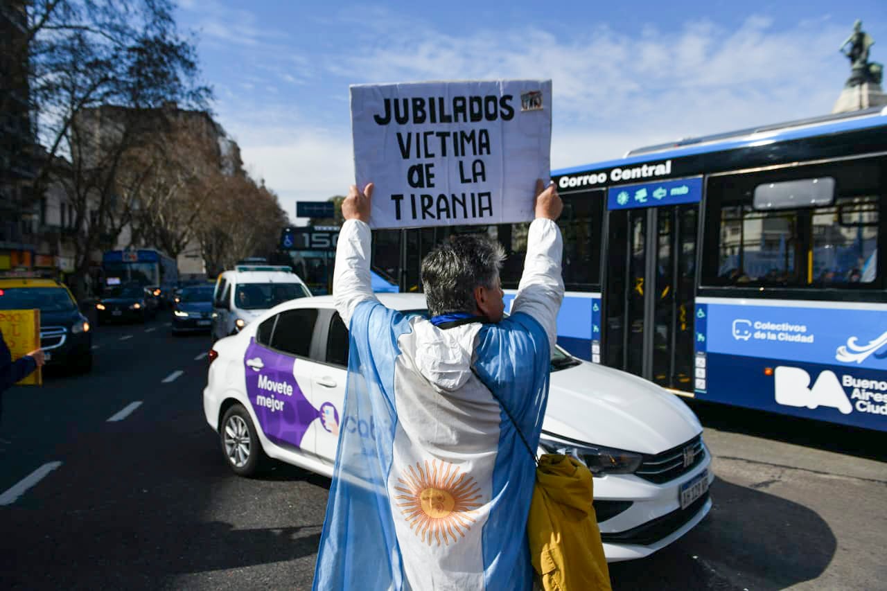 Nueva marcha de jubilados en los alrededores del Congreso