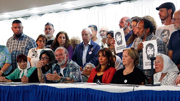 La familia Maldonado dio una conferencia de prensa en el Bauen.