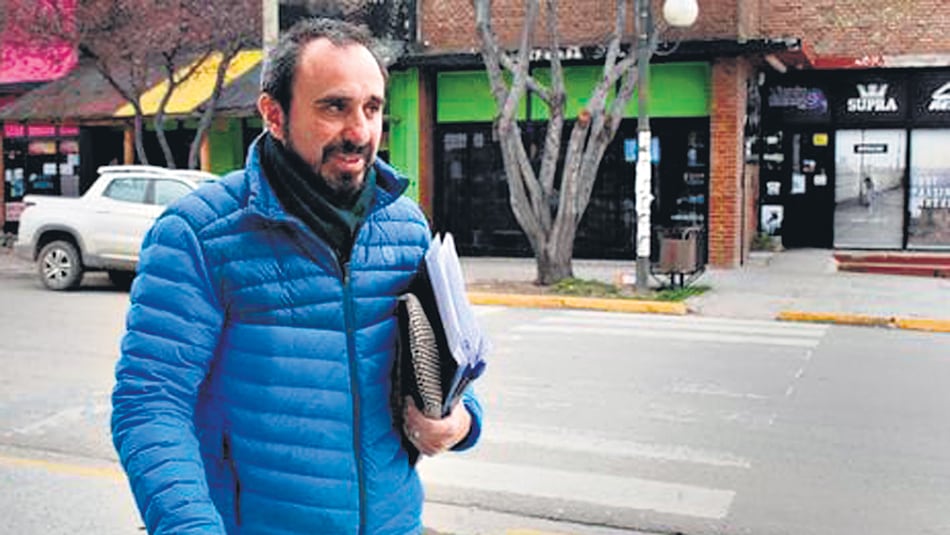 Otranto se mantiene al frente de la causa pese a las críticas.