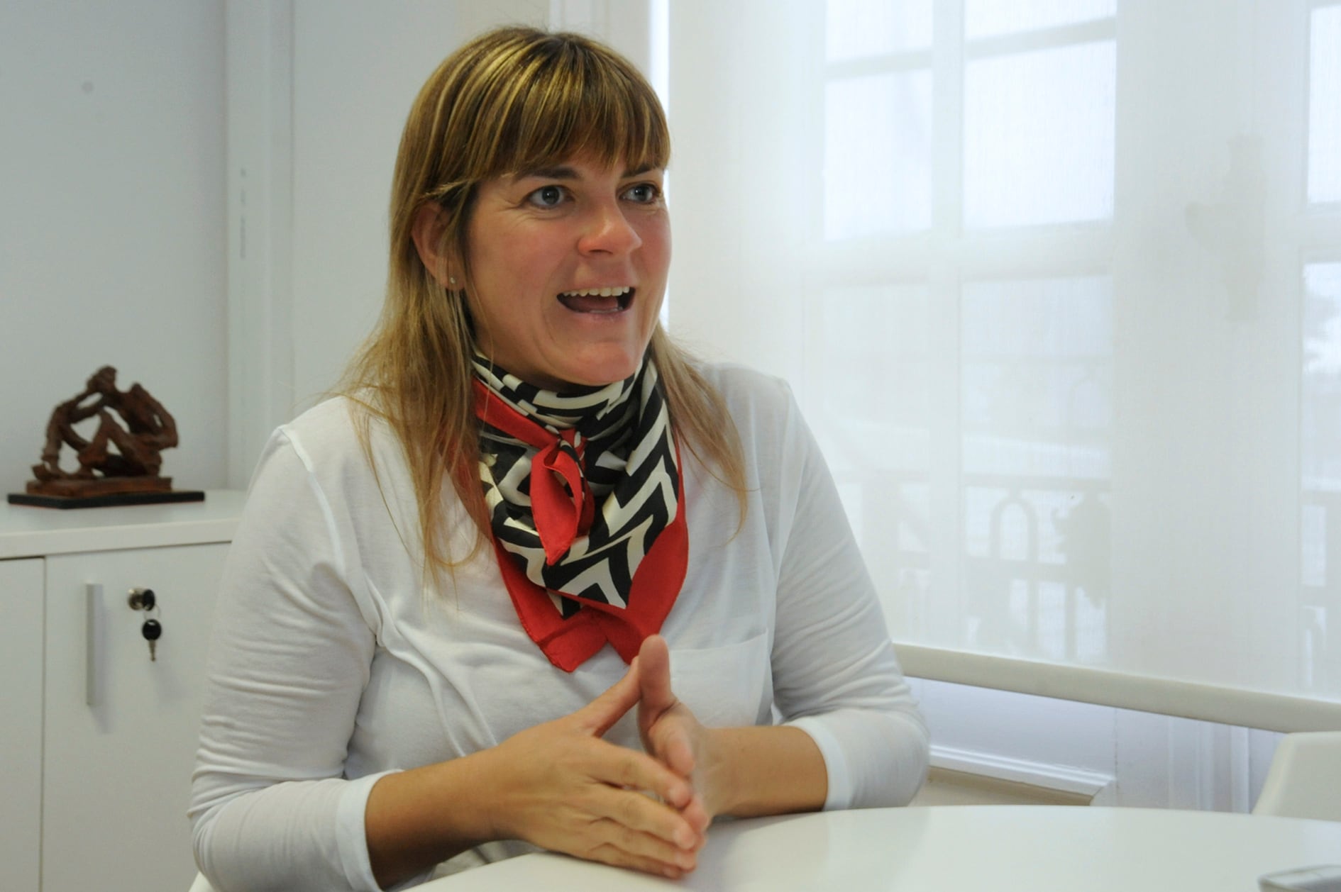 La socialista Verónica Irízar argumentó la tradición de asignarle la presidencia a la primera minoría.