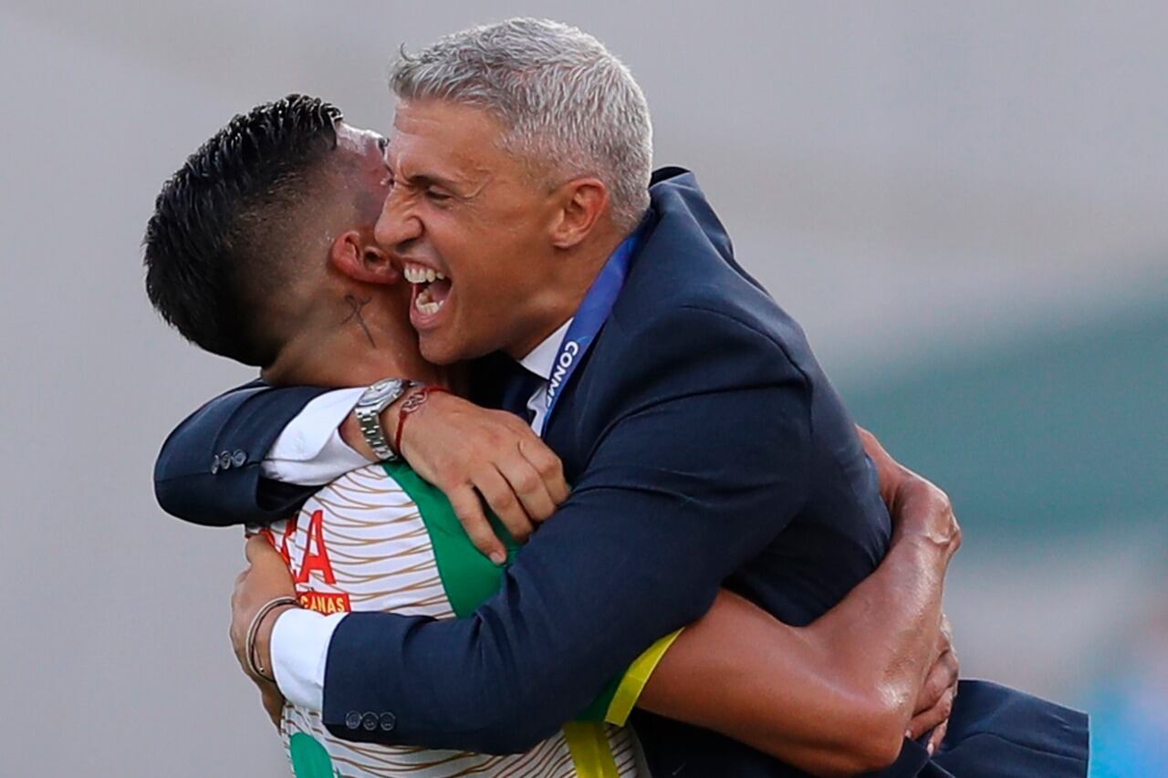 Hernán Crespo logró su primer título como entrenador.