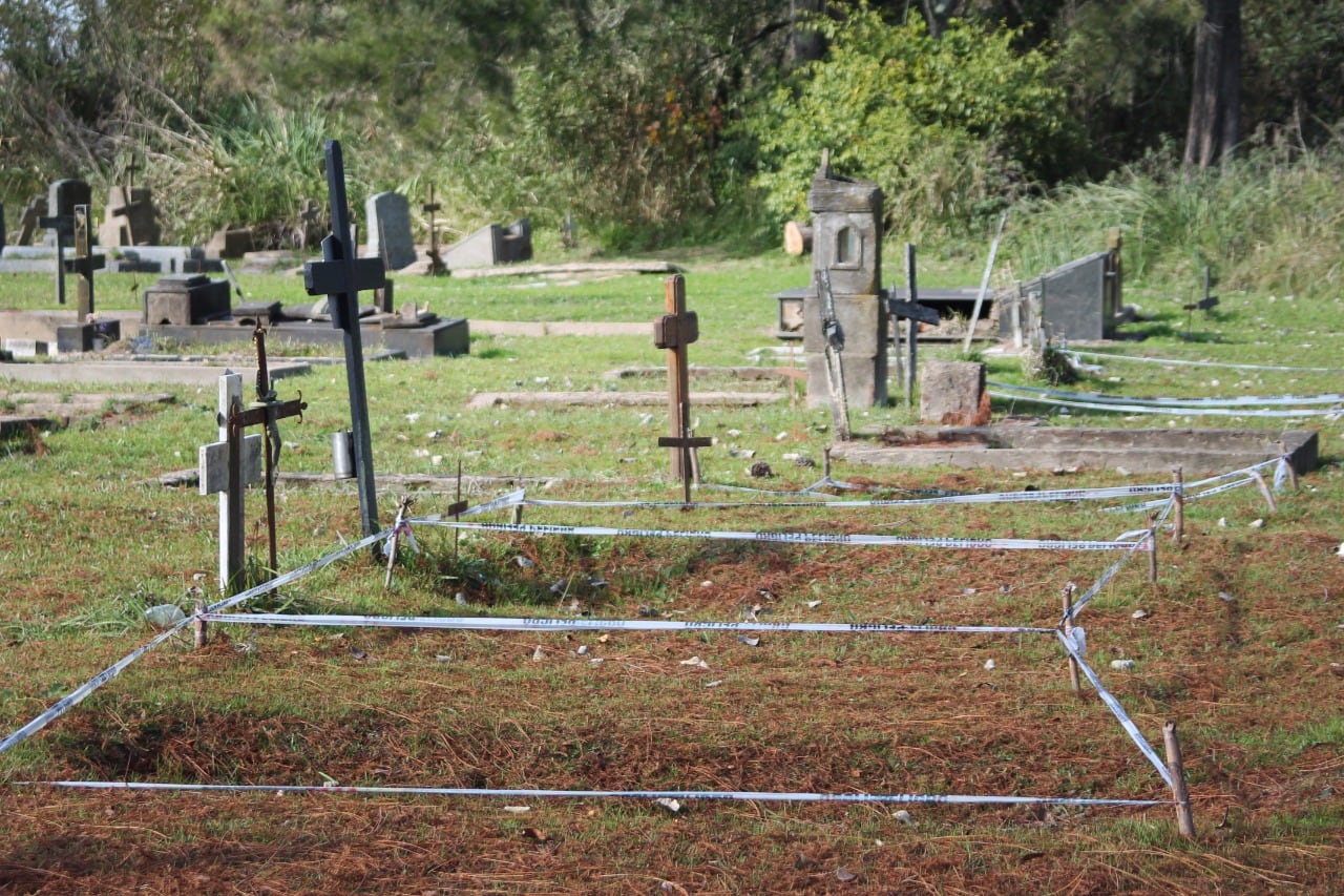El Equipo Argentino de Antropología Forense comenzará a exhumar 9 sin identificar del cementerio de Villa Paranacito para determinar si los restos allí enterrados corresponden a víctimas de vuelos de la muerte que sobrevolaron el delta entrerriano.