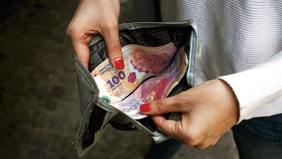 Uruguay, Chile, Ecuador y Paraguay superan a la Argentina en el ranking de salario mínimo en dólares.