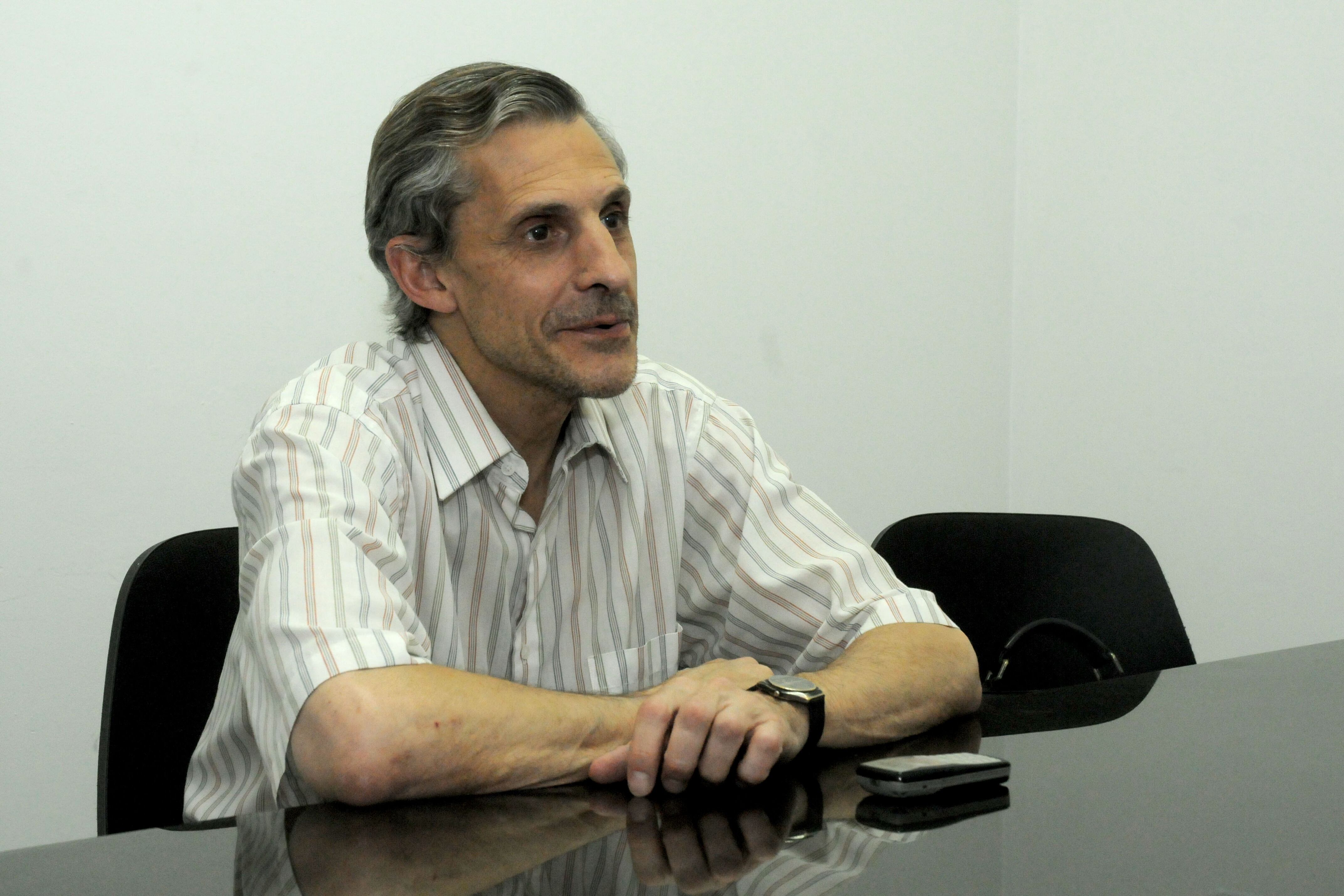 Giani estará acompañado de Horacio González, Esteban Mestre y Leo Ricciardino.