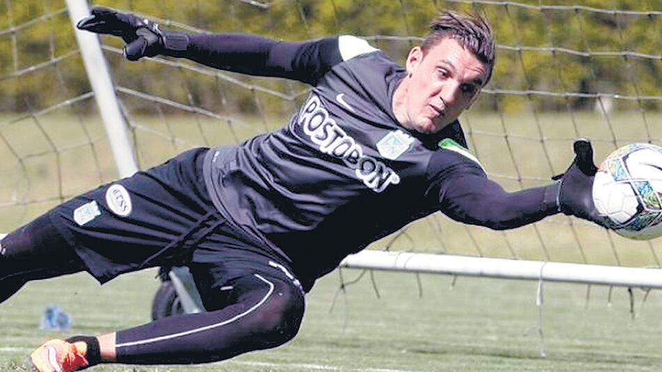 Otro de los pretendidos por River es el arquero Franco Armani.