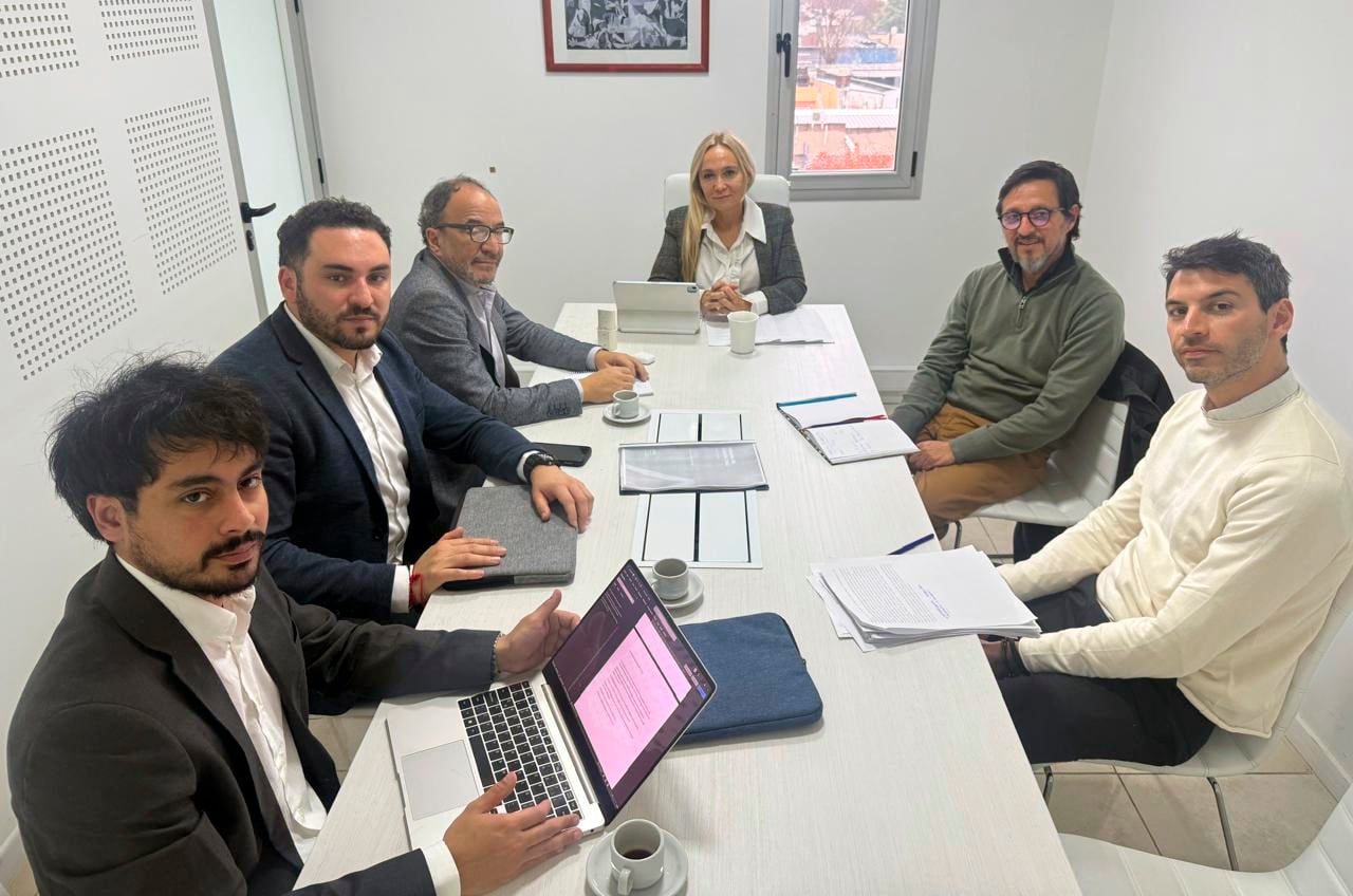 El comié nacional se reunió con la fiscal María Cecilia Vranicich.