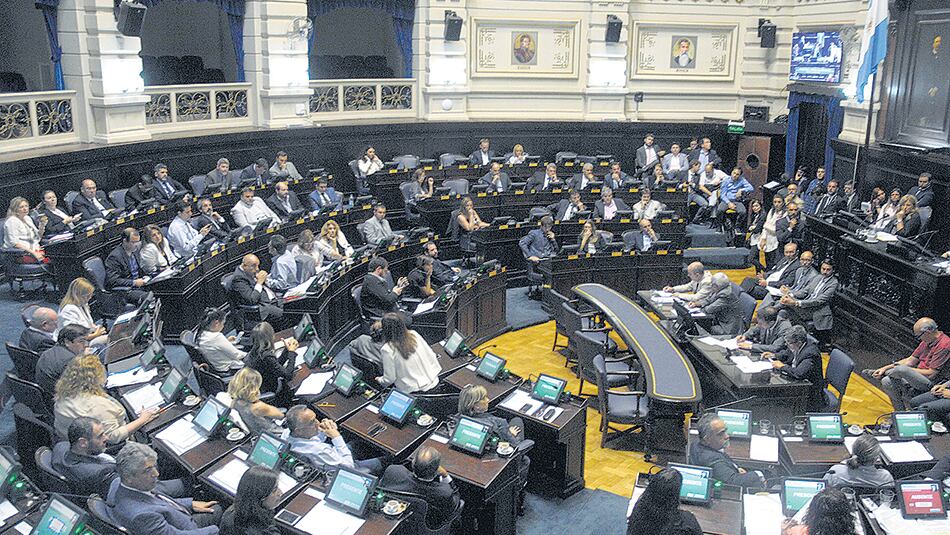 El Banco Provincia tiene 10.500 empleados. Según la gremial interna, el gobierno pone en peligro su estabilidad.