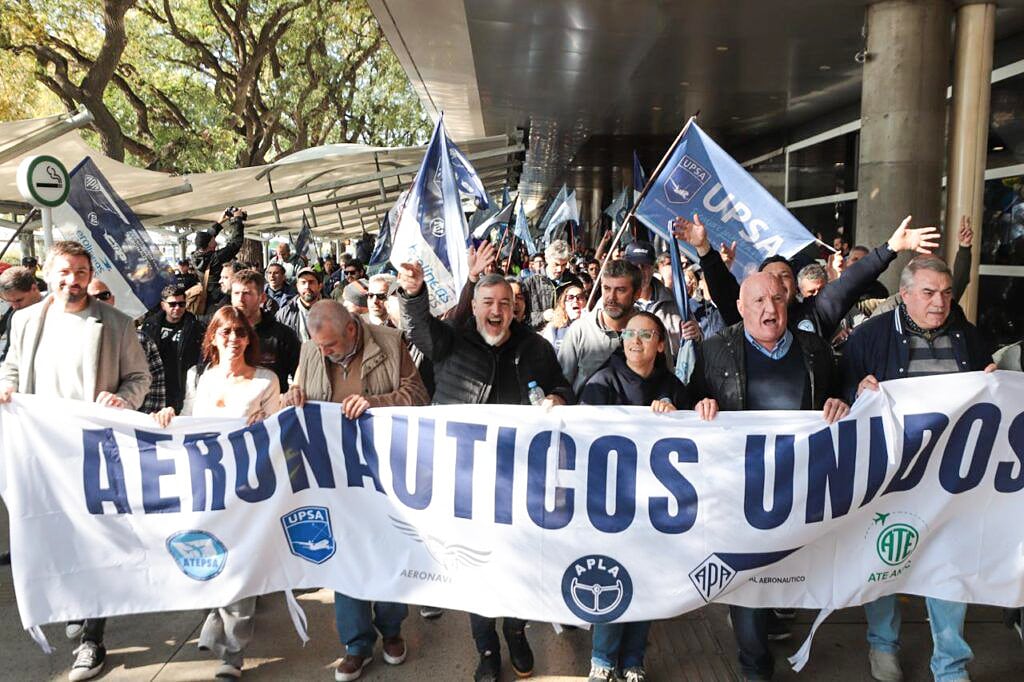 Los gremios presentaron una denuncia formal a la OIT.