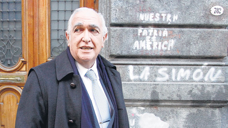 Gil Lavedra coordina el programa Justicia 2020 y comparte estudio jurídico con el asesor presidencial Ernesto Sanz.