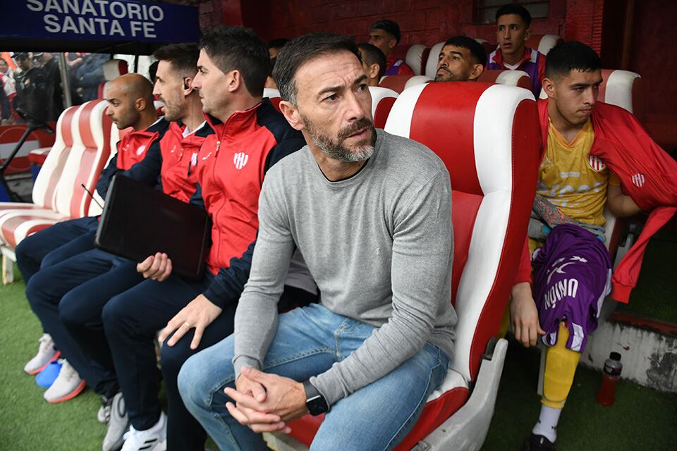 Cristian Kily González, DT de Unión de Santa Fe.