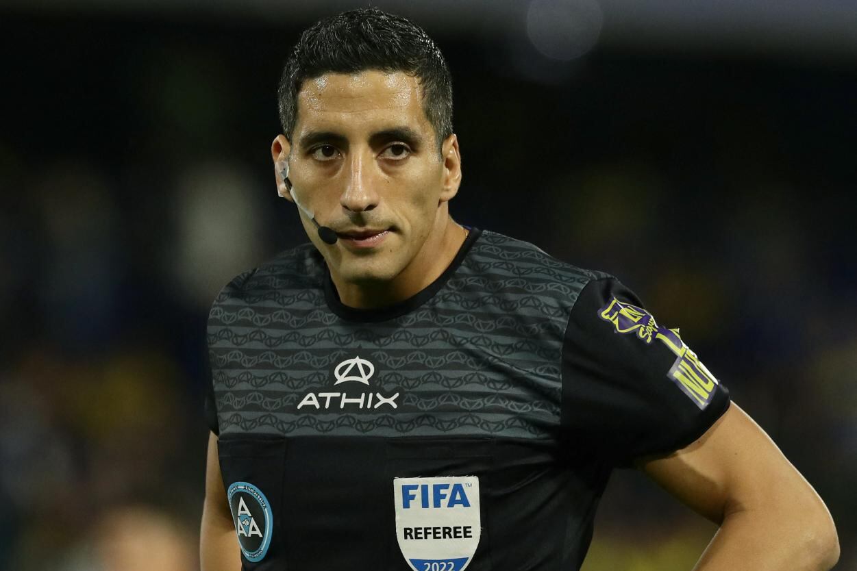 Yael Falcón Pérez dirigirá River vs Rosario Central.