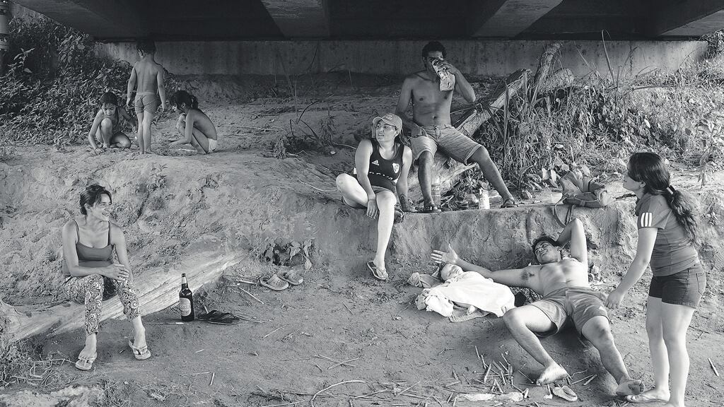 BAJO EL PUENTE DEL RIO CHICO, TUCUMÁN, 2016.