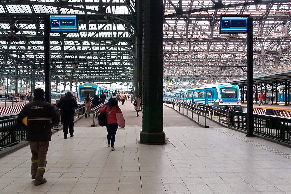 A principios de enero el pasaje mínimo en el Roca costaba 25,72 pesos. Ahora valdrá 200.