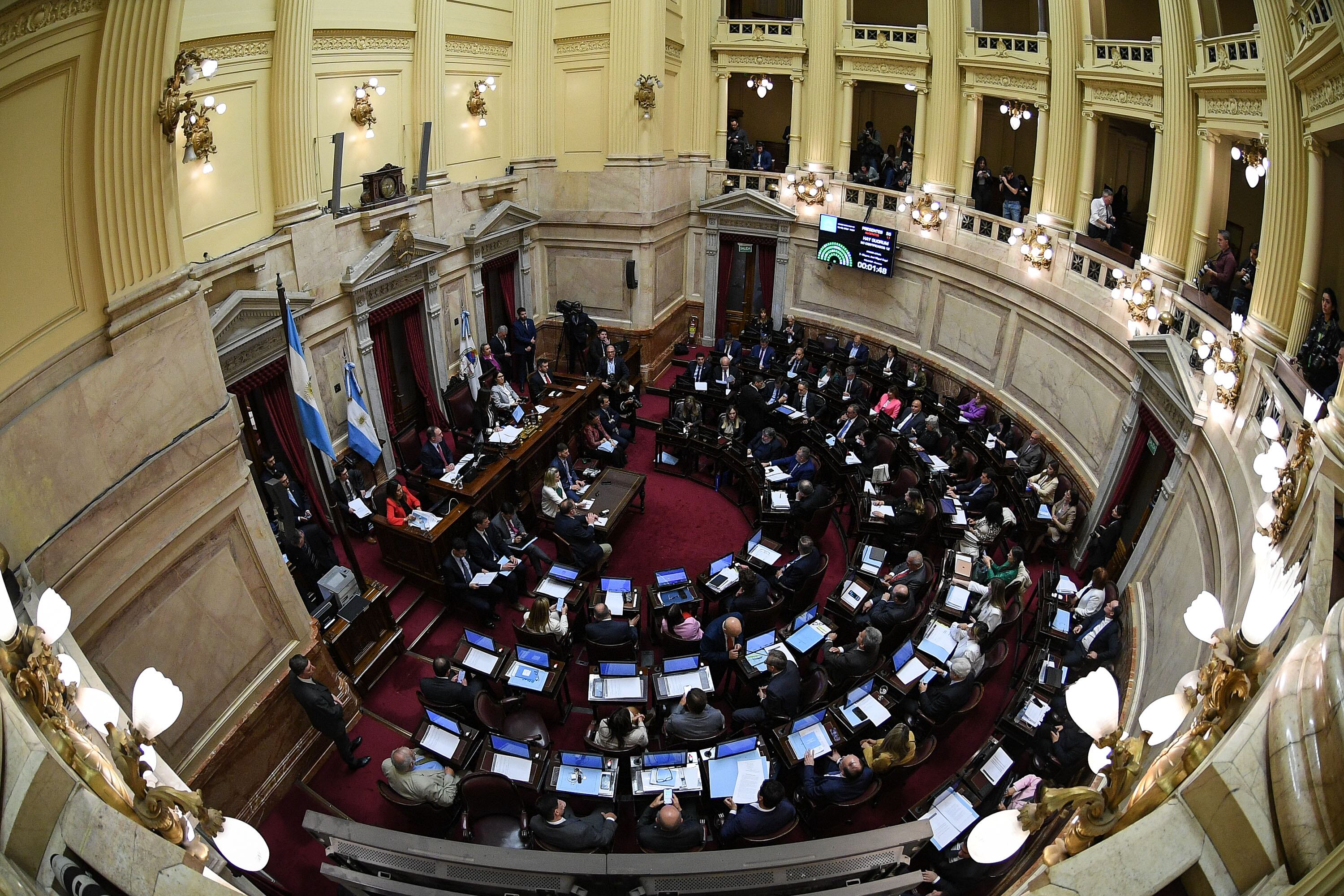 El Senado le propinó dos severas derrotas al Gobierno.