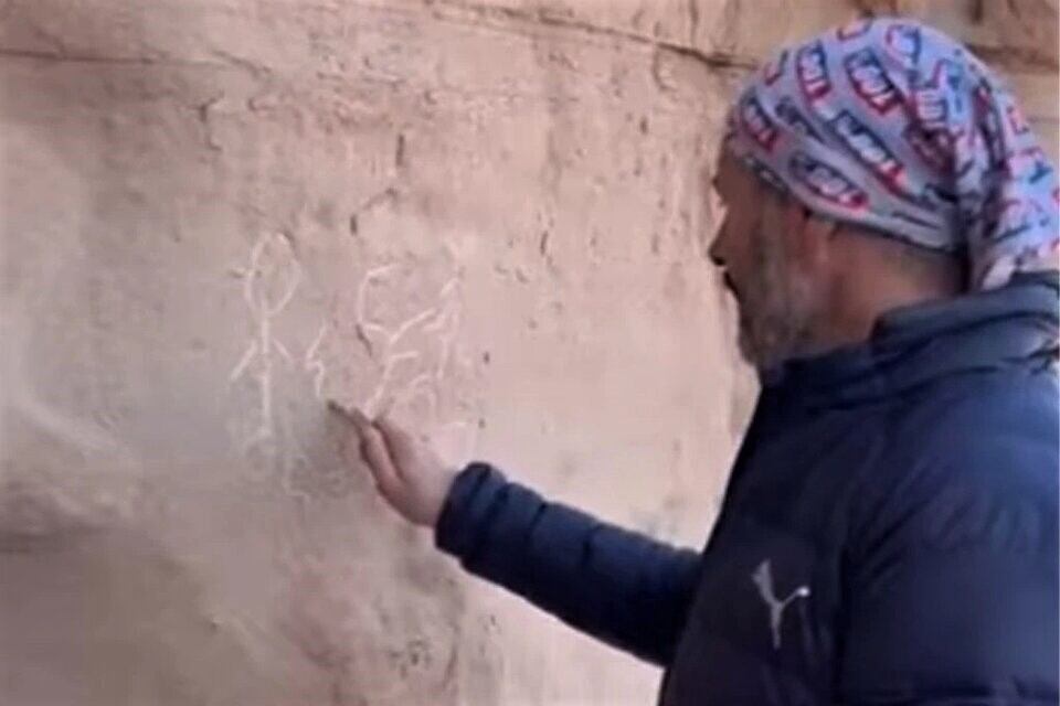 El turista cordobés mientas se filmaba en Talampaya.