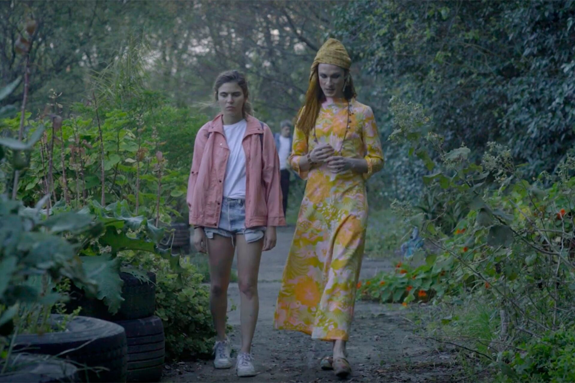 Mensajes errados, maternidades en duda y la movida queer porteña ganan pantalla en Tony, la webserie que estrenó UN3.tv.