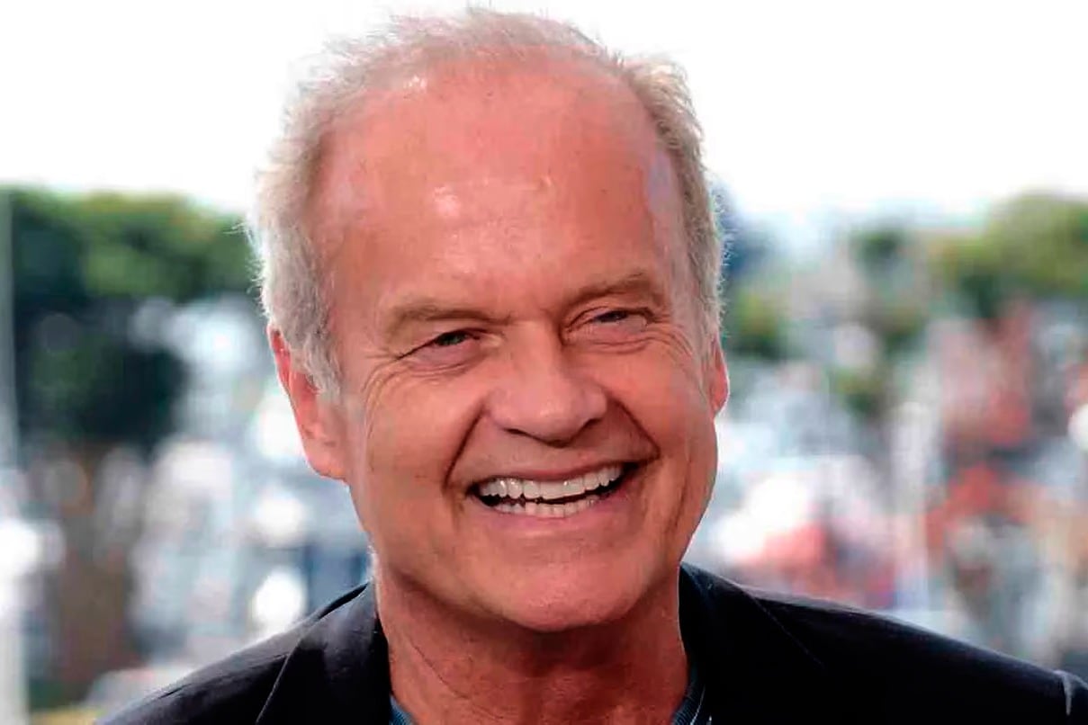 Uno de los papeles de Grammer ha sido ponerle la voz a Bob Patiño en Los Simpson.