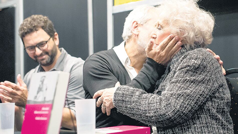 Leonardo Fossati, Claudio Altamirano y Estela de Carlotto.