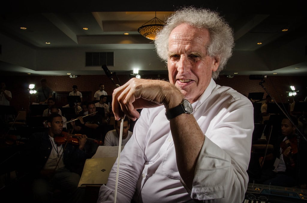Benjamin Zander, el director que apuesta a una lectura más rápida de la Novena de Beethoven. 