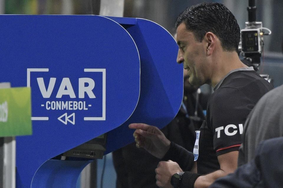 Video Arbitraje de la Conmebol.