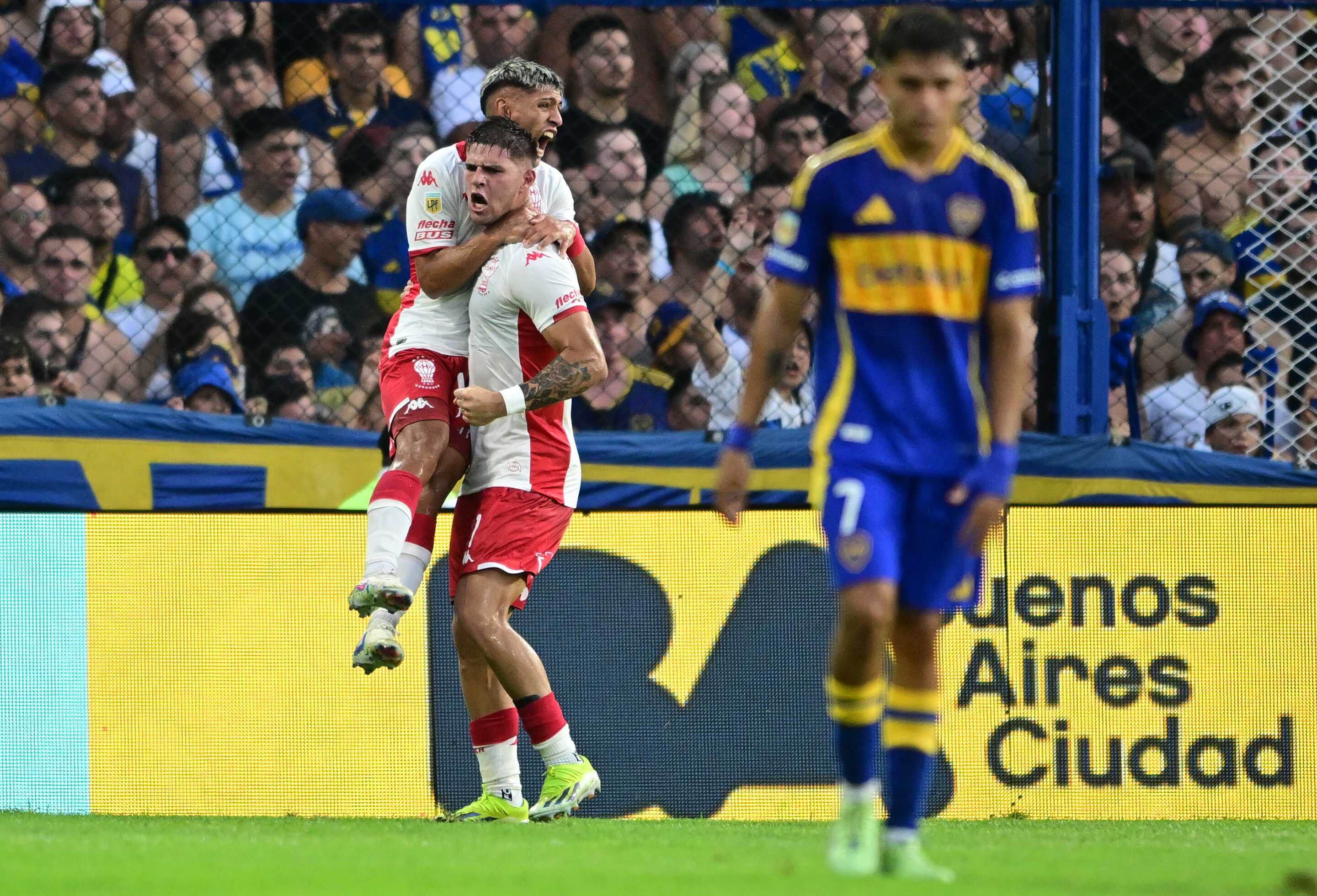Marco Pellegrino le marcó a Boca durante el 1-2 de Huracán en La Bombonera este año.