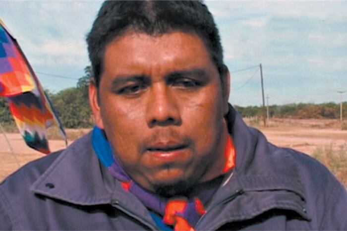 Santillán está detenido en Las Lomitas acusado de delitos que habrían cometido otros jóvenes de la comunidad.