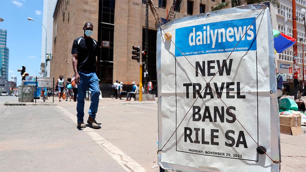 Las vacunas existentes deberían "seguir siendo eficaces contra las hospitalizaciones y las formas graves de la enfermedad", señalan los especialistas.