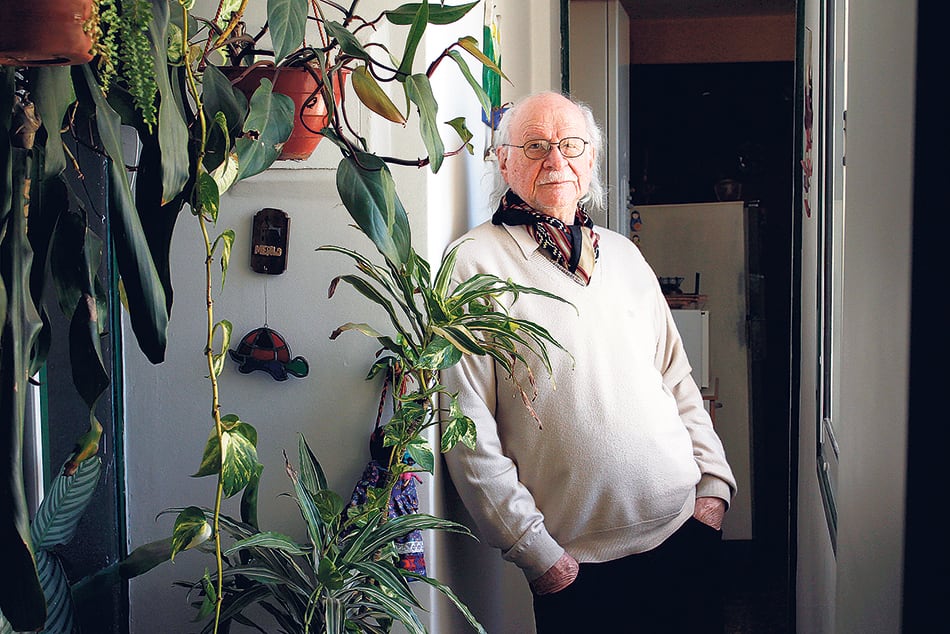 La última obra que dirigió, Agamenón, todavía está en cartel, en el teatro Apolo. 