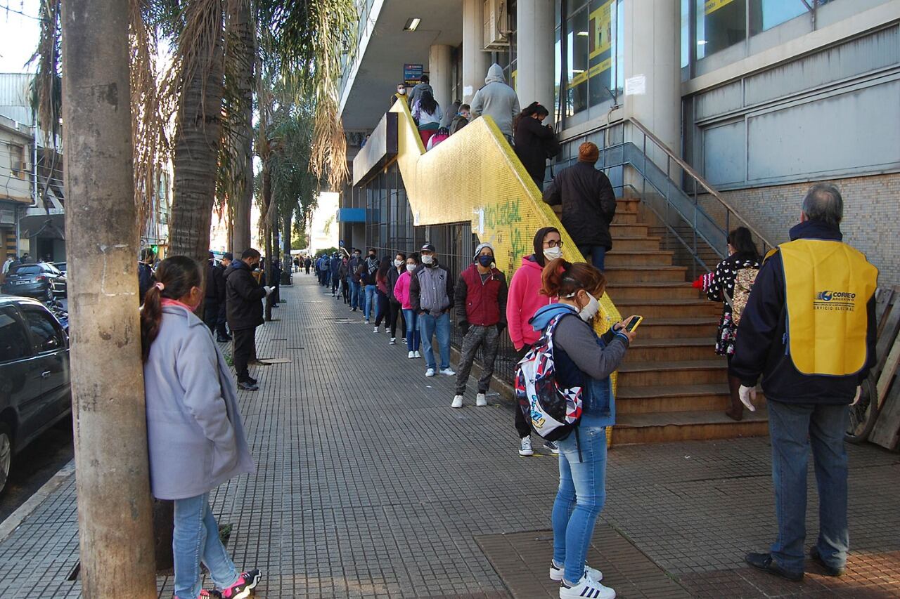 La ANSES anunció un calendario "más ágil" para evitar aglomeraciones y demoras. 