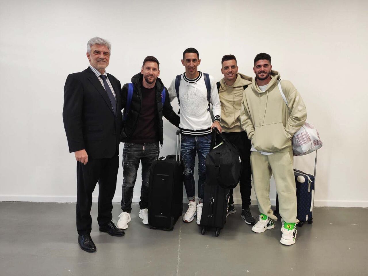 Messi volvió en su avión privado con Di María, Lo Celso y De Paul