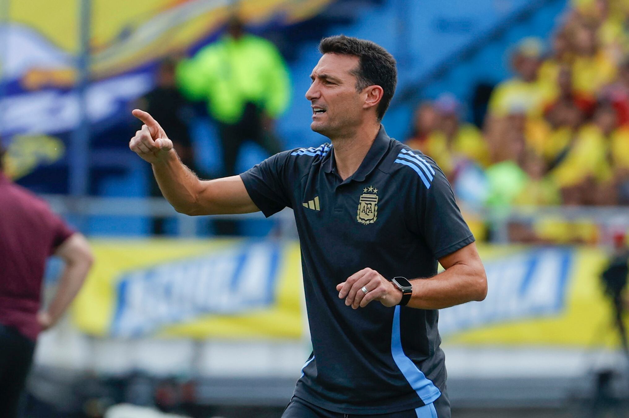 Scaloni vivió los 90 minutos con intensidad.