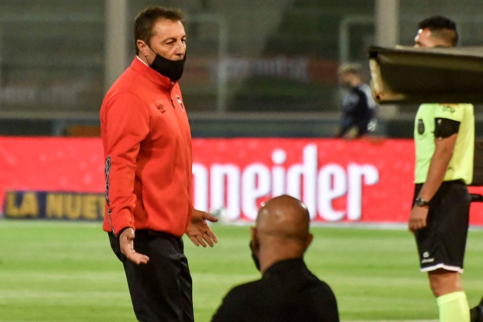 Kudelka apuesta por "posesión y manejo de pelota".