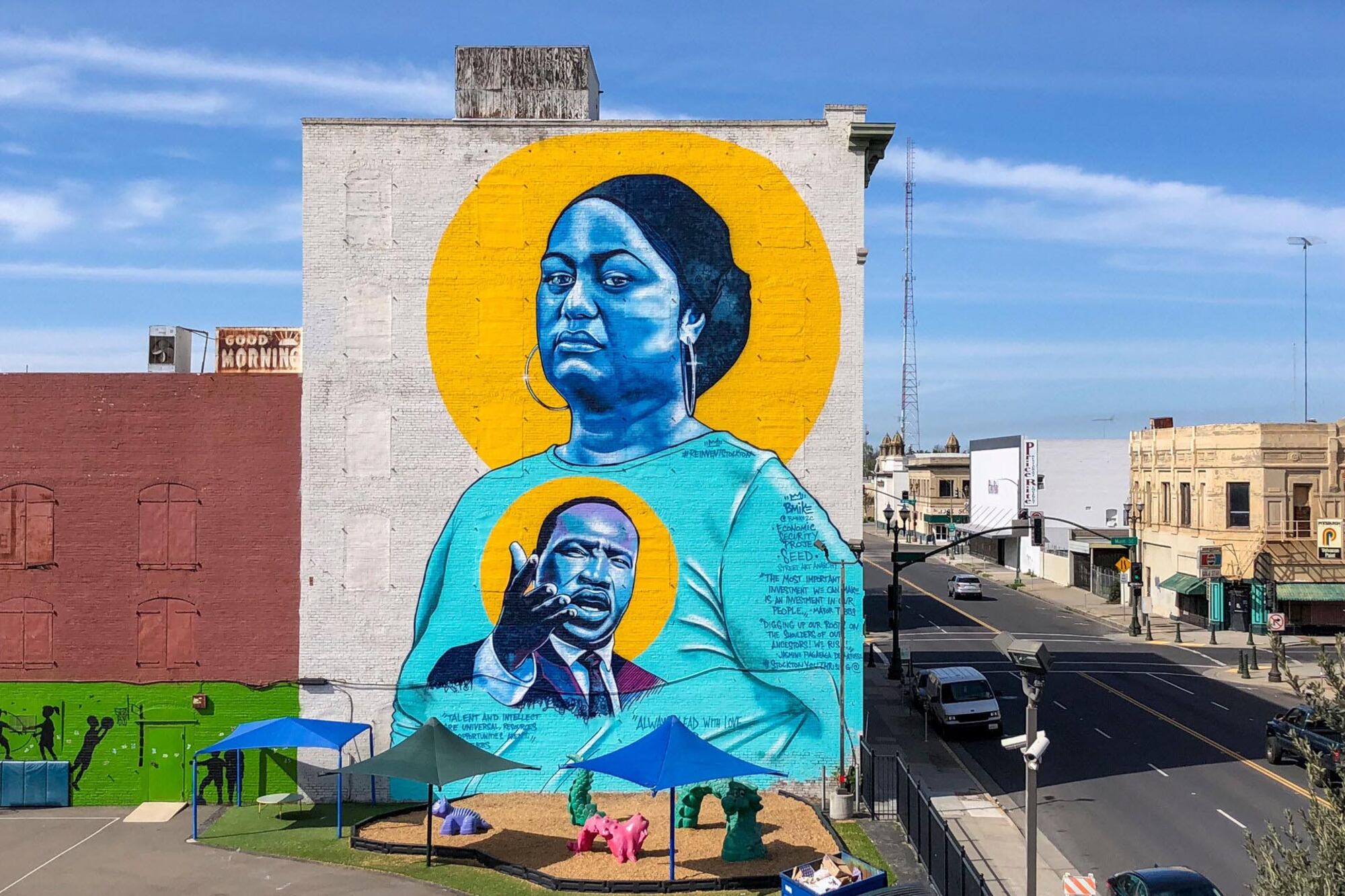 125 residentes de Stockton reciben 500 dólares mensuales por dos años.